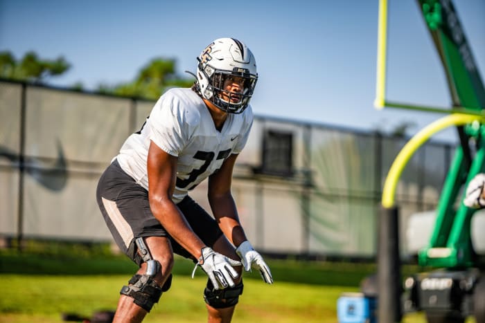 Having an athletic defensive end like Tre'mon Morris-Brash come off the bench provides excellent depth for the Knights.